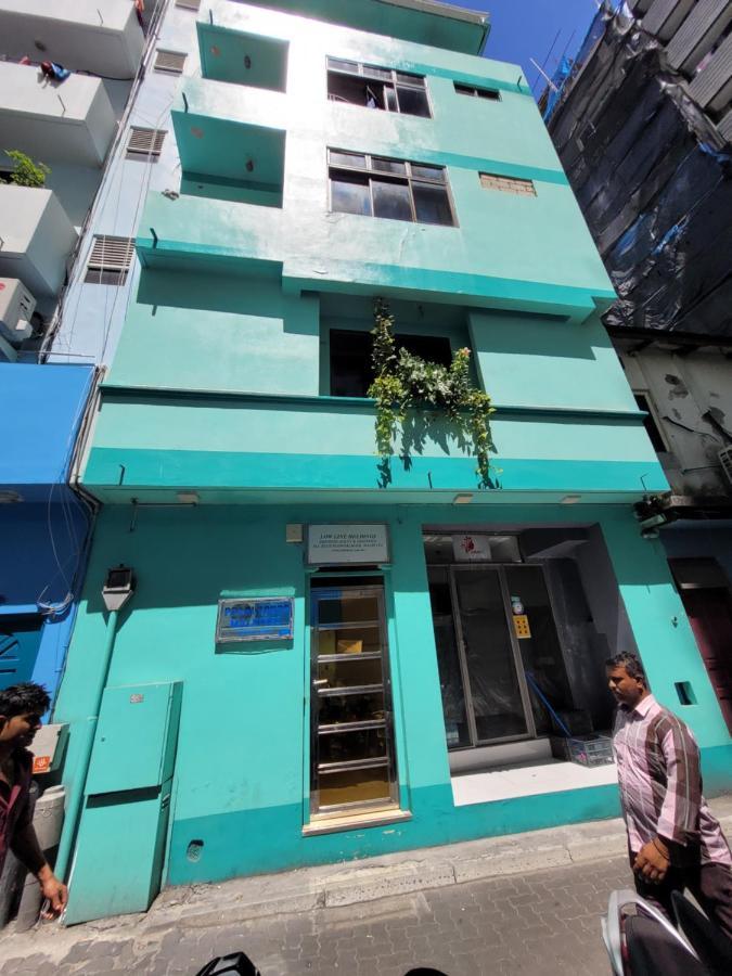 Ontrack Travel Transit Hotel Male Bagian luar foto